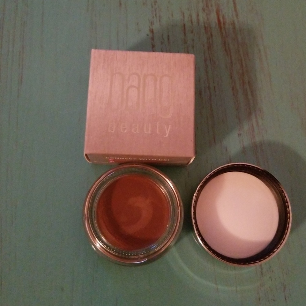 Bang Beauty eyeliner